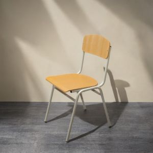 Scaun ISO nr. 6 cu finisaj HPL